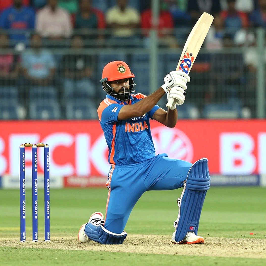 রাওয়ালপিন্ডির লেজার: ৩০২ নয়, ২১৫-ই এই ম্যাচের আসল গল্প