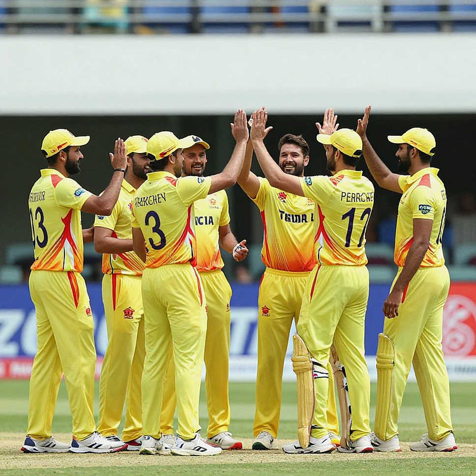 ২৭২ তাড়ায় ৩৩.৪ ওভারে ধস: টাইগ্রেসদের ব্যাটিং কাঠামোর ফাঁকফোকর